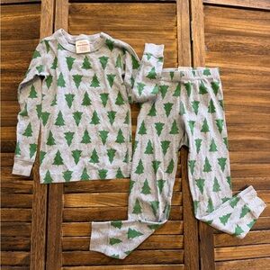 Hanna Andersson Gray Pajama Set with Green Trees Family Matching Size 5